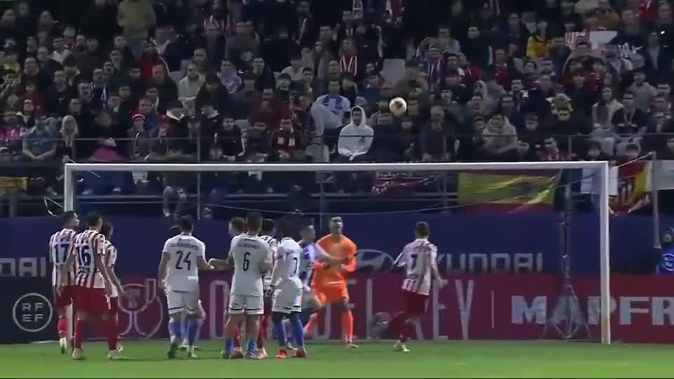 美国体育博彩丑闻：NBA教练和球员涉赌被捕