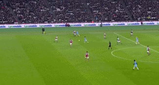 记者：巴萨有意埃及17岁前锋阿卜杜勒卡里姆，并已采取行动