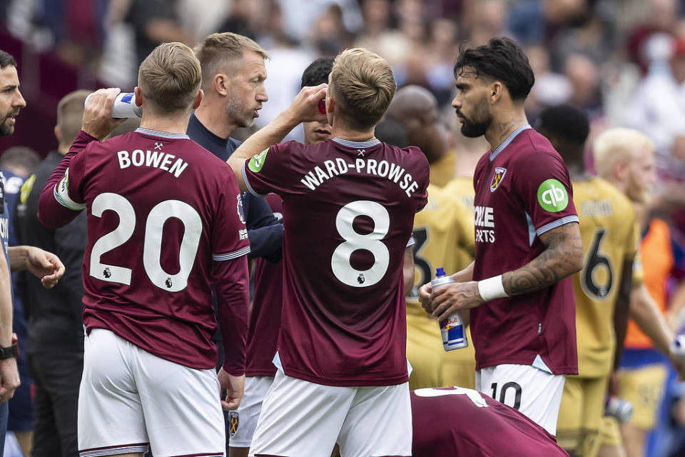 莱奥一剑封喉，AC米兰1-0复仇拉齐奥，登顶意甲积分榜坐山观虎斗